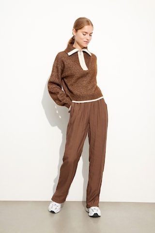 Envii Sweater in Brown