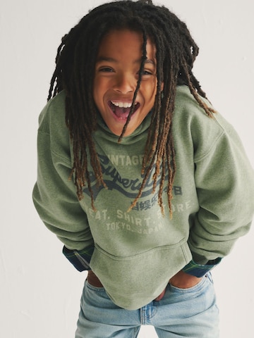 Superdry - Sudadera en verde