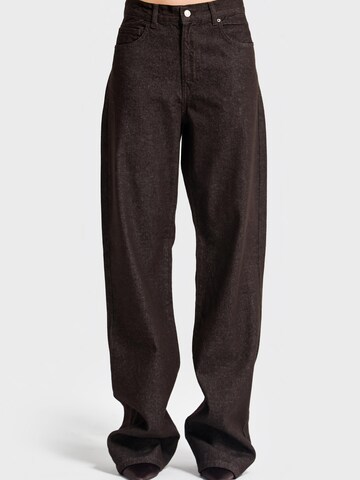 IT'S BASIC Regular Jeans 'Straight High Rise Jeans - Espresso' in Bruin