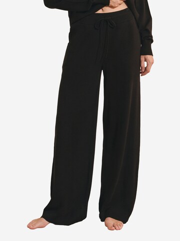 ETAM Pyjamahose 'Briela' in Schwarz: Vorderseite