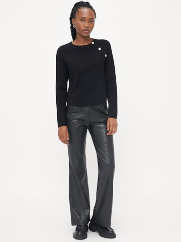 Only Petite - Jersey 'ONLIBI ELLA' en negro