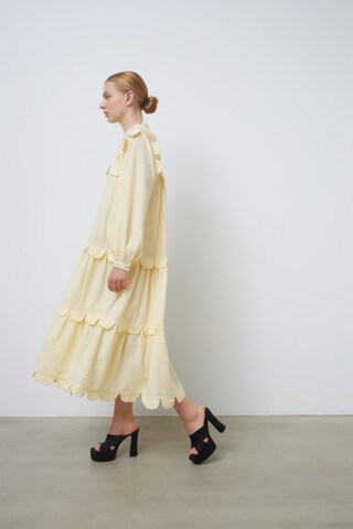 Stella Nova Shirt dress 'Loan' in Yellow