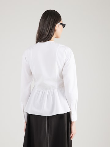 BOSS - Blusa 'Beplum' en blanco