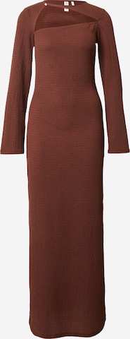 Robe 'Valentin' Résumé en marron : devant