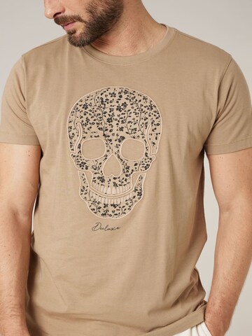 T-Shirt 'Shadow' Deeluxe en marron