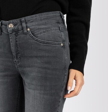 Slimfit Jeans di MAC in nero