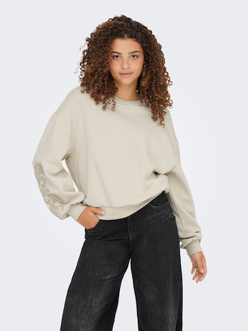 Sweat-shirt 'ONLBrooklyn' ONLY en gris : devant