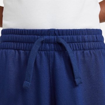 Nike Sportswear Regular Shorts in Blau