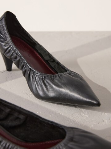 Next Pumps in Schwarz