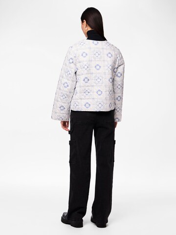 PIECES Between-season jacket 'MARIA' in Blue