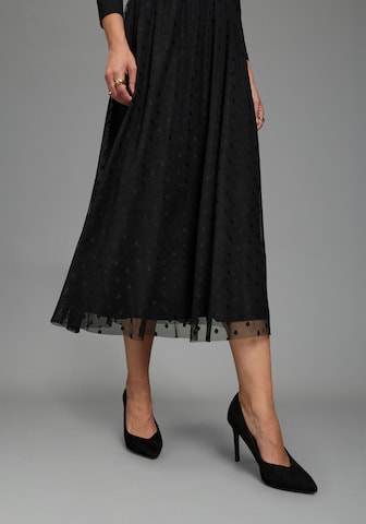 LAURA SCOTT Kleid in Schwarz