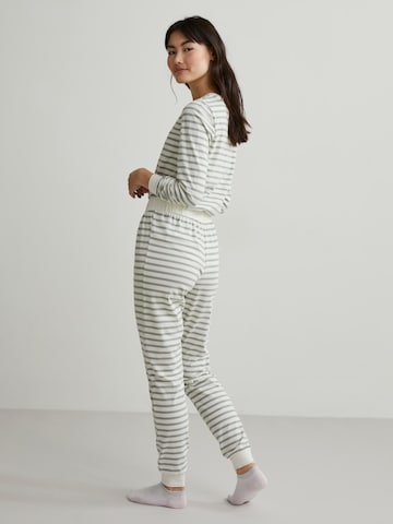 PIECES Pajama 'Elf' in White