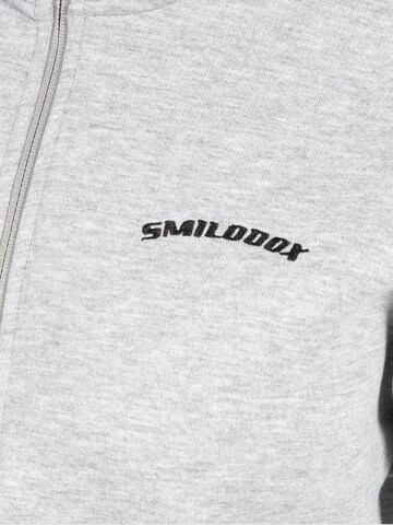 Smilodox Sweatshirt 'Teresita' in Grijs