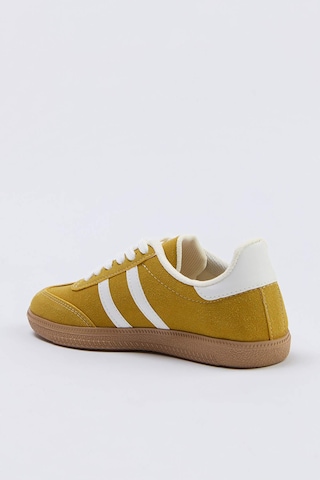 Baskets basses Trendyol en jaune