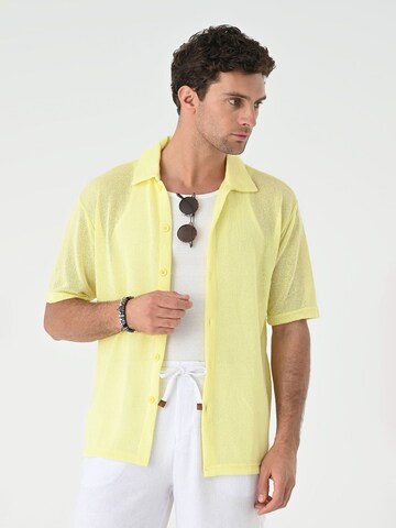 Antioch Regular fit Button Up Shirt in Yellow: front