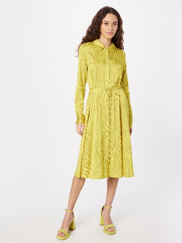 Robe-chemise 'AMIRA' DELICATELOVE en jaune : devant