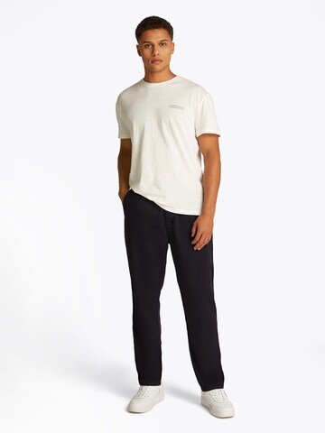 Tommy Jeans Tapered Veckad byxa 'Isaac' i svart