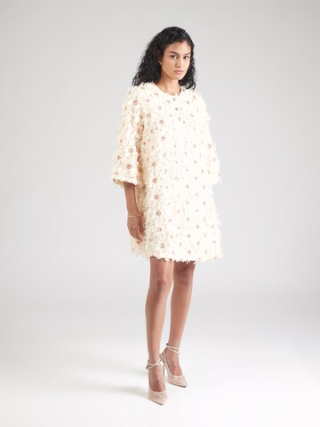 YAS Dress in White: front