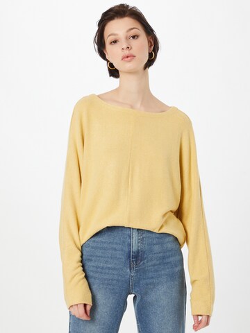 s.Oliver Sweater in Yellow: front