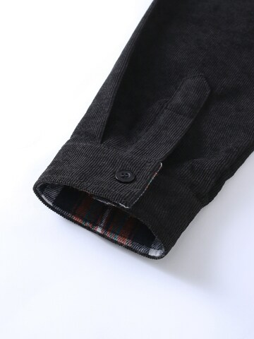 ALLTHEMEN Regular fit Button Up Shirt 'Tupfer' in Black