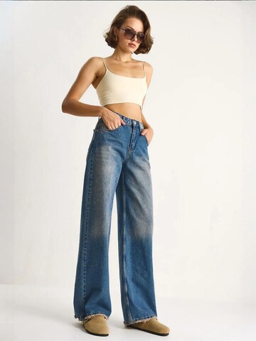 Bianco Lucci Loosefit Jeans in Blauw