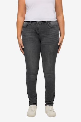 Coupe slim Jean Ulla Popken en gris : devant