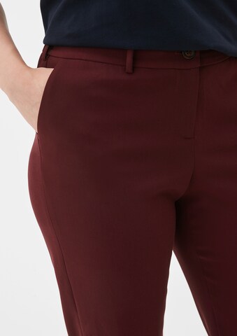 TRIANGLE Slim fit Pants in Red