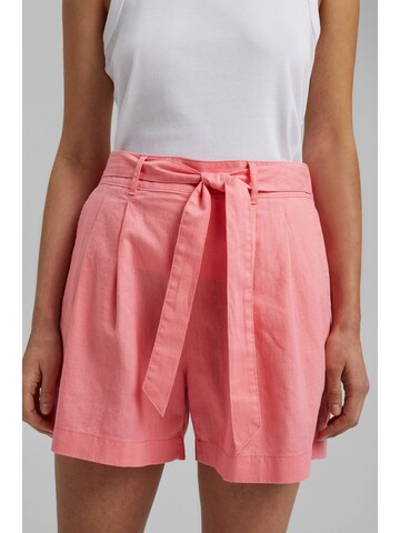 ESPRIT Shorts in Pink: front