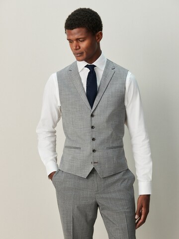 Next Weste in Grau: Vorderseite