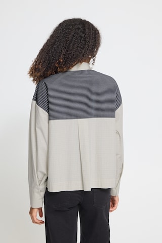 ICHI Bluse i grå