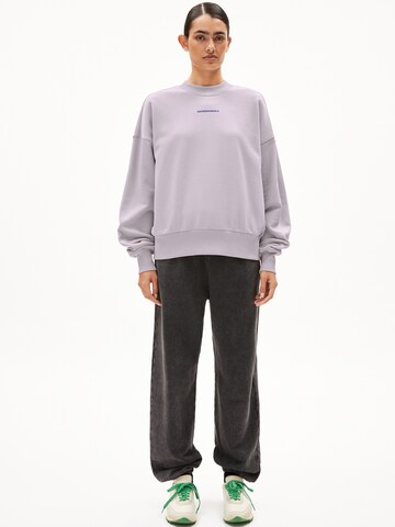 ARMEDANGELS Sweatshirt in Lila