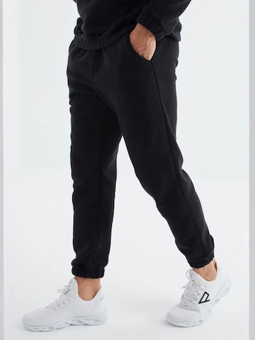 Tommy Life Sweat suit 'Aktive Sets' in Black