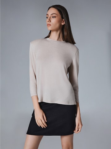 4TAILORS Paita 'Susie' värissä beige: etupuoli