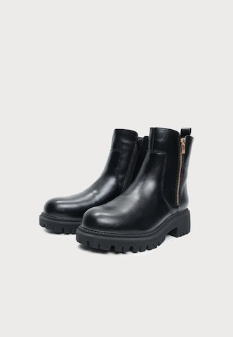 s.Oliver Bootie in Black