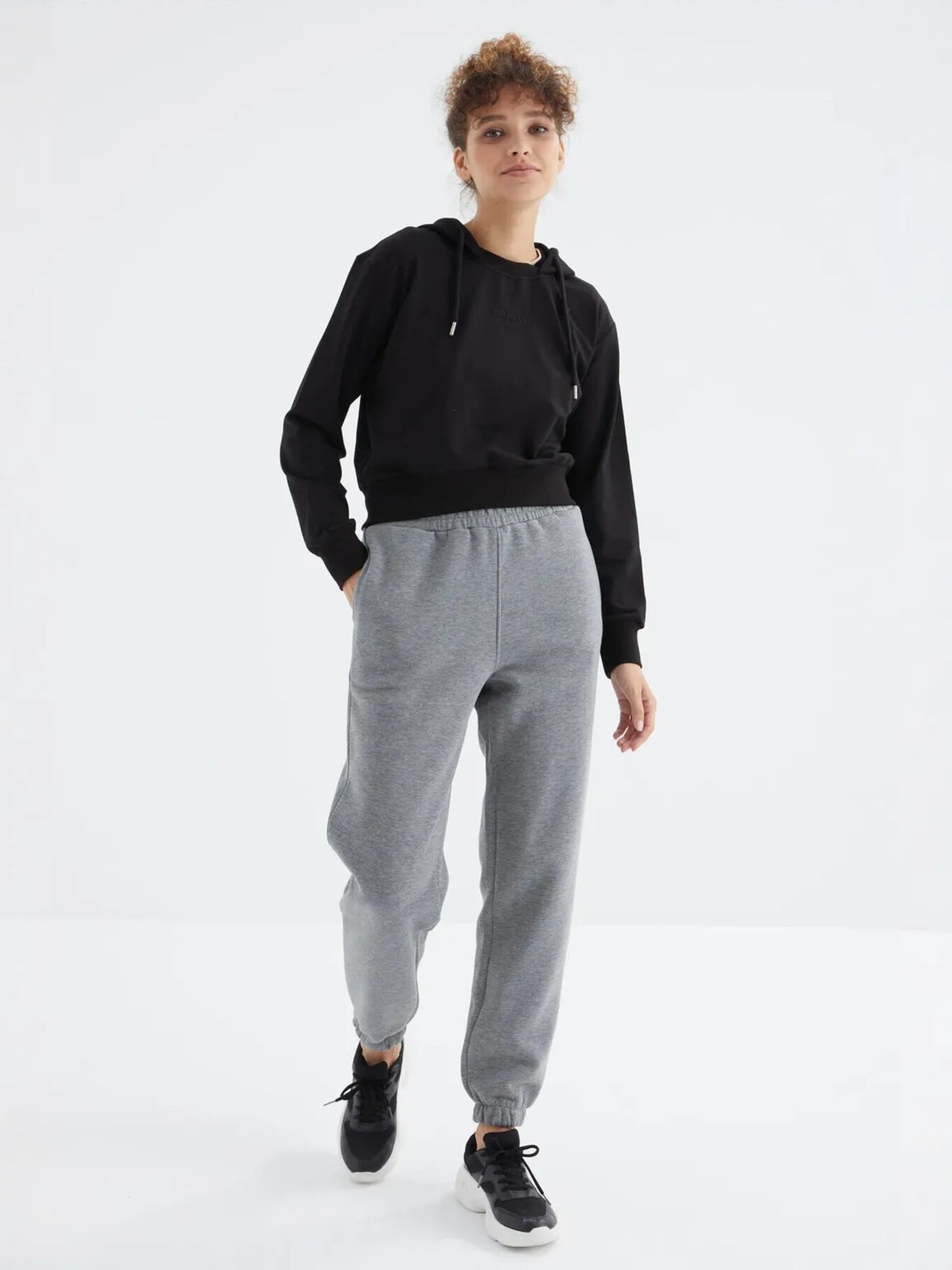 Tommy Life Regular Sportbroek in Grijs