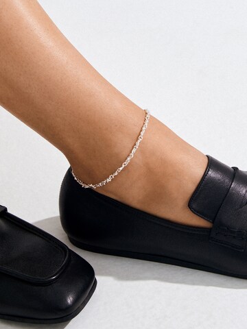 Pilgrim Nilkkakoru ' niva ' värissä hopea