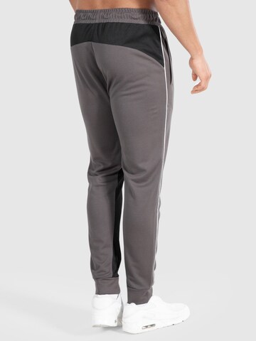 Smilodox Tapered Hose 'Suit Pro' in Grau