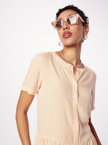 Abito camicia 'BUMPY' di VERO MODA in bianco