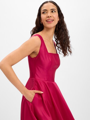 Marie Lund Kleid in Rot