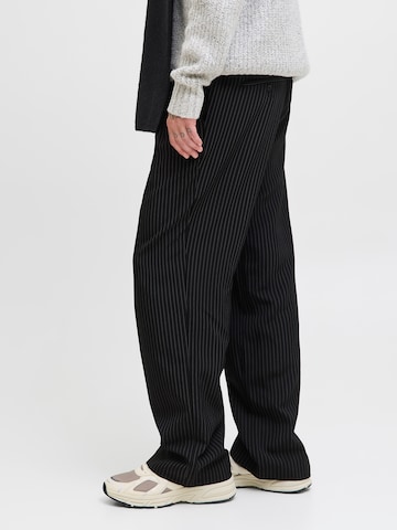 JACK & JONES - Pierna ancha Pantalón plisado 'JPSTBILL JJDAYTONA' en negro
