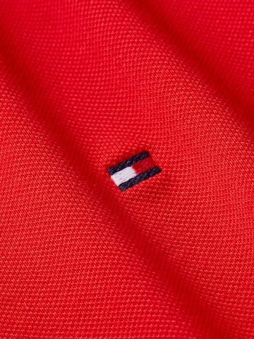 TOMMY HILFIGER Majica '1985' | rdeča barva