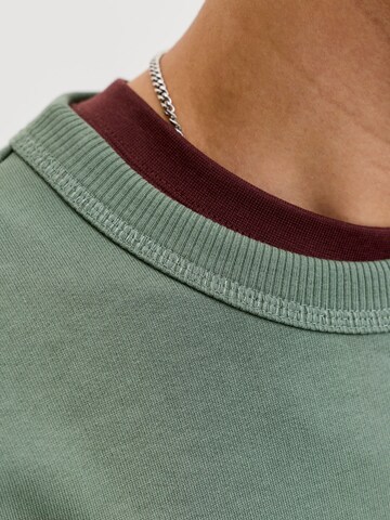 JACK & JONES Sweatshirt in Grün