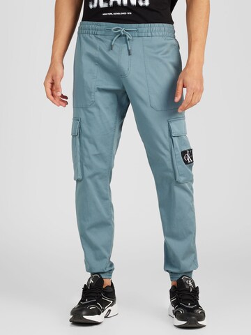 Calvin Klein Jeans Tapered Cargo Pants in Blue: front