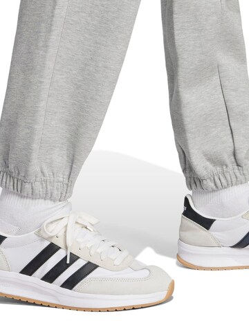 ADIDAS SPORTSWEAR Tapered Παντελόνι φόρμας 'FI' σε γκρι