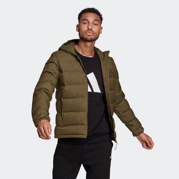 ADIDAS SPORTSWEAR Jacke 'Helionic' in Grün: Vorderseite