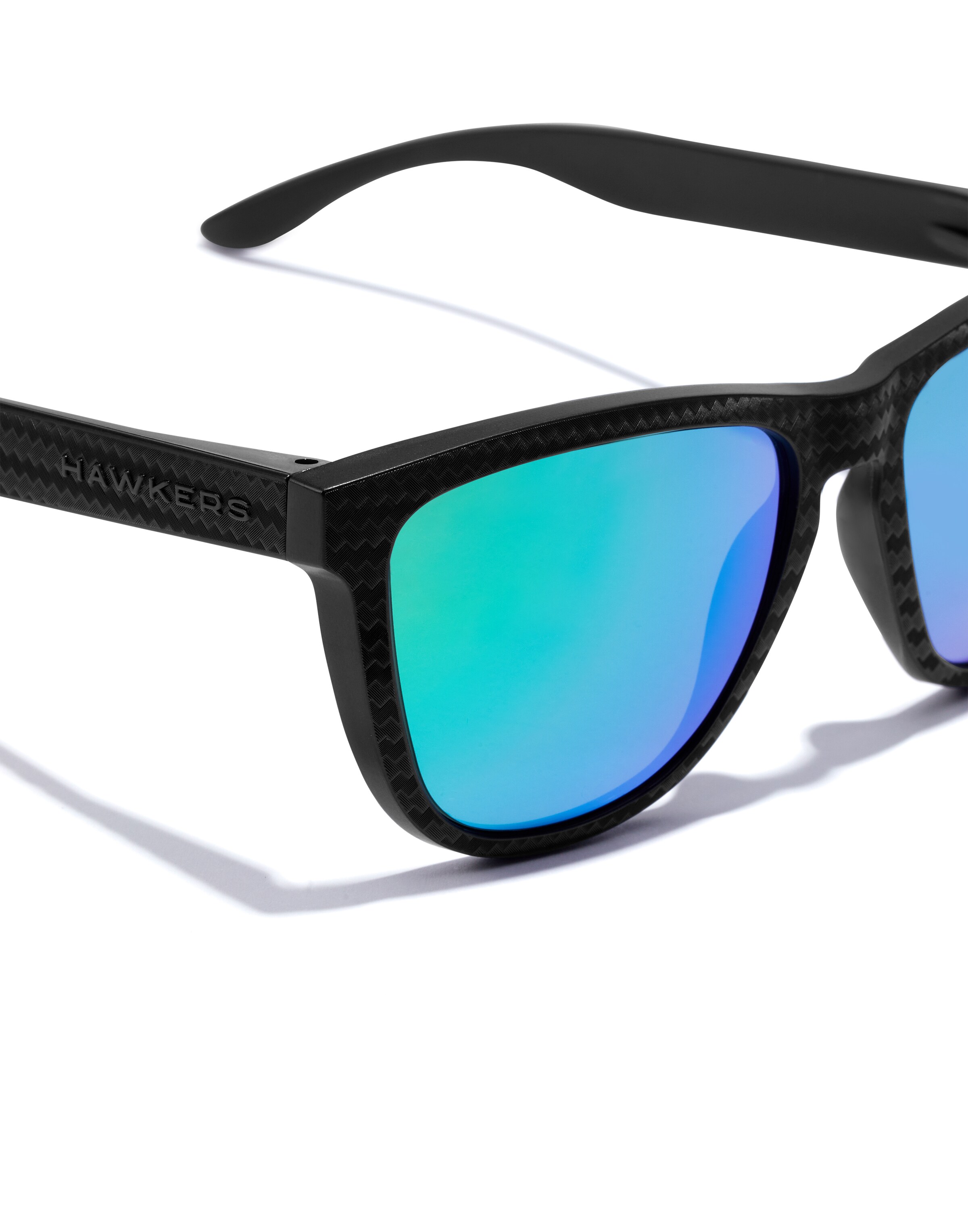 HAWKERS - Óculos de sol 'One Raw' em preto