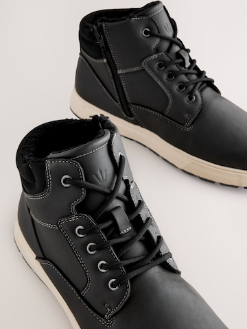 Stivale stringato di Next in grigio