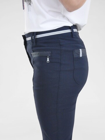 Navigazione Slimfit Hose in Blau