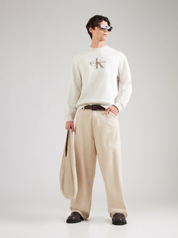 Calvin Klein Jeans - Sudadera en blanco: frente