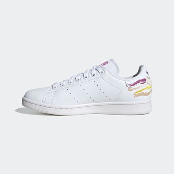 ADIDAS ORIGINALS Низкие кроссовки 'Thebe Magugu Stan Smith' в Белый